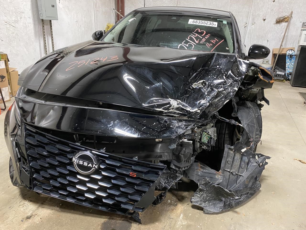Vehicle/126256_01.jpg