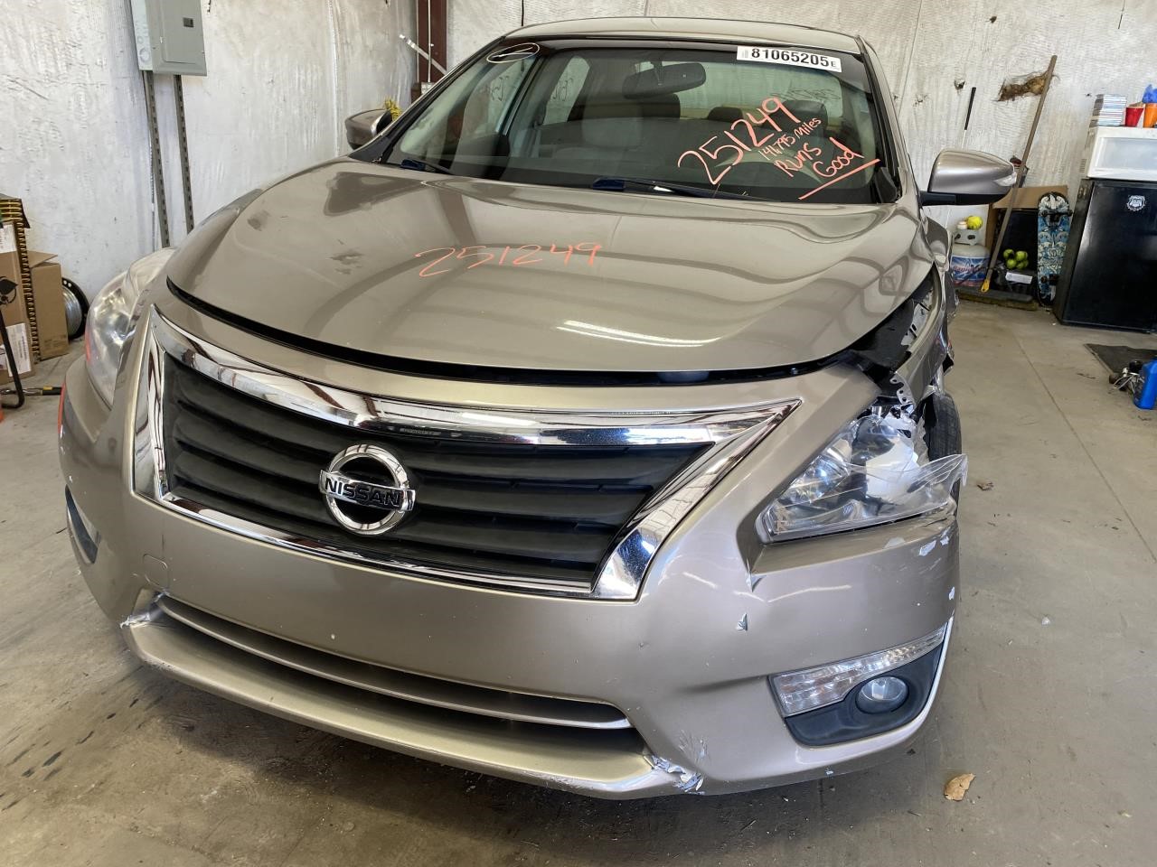 Vehicle/126300_01.jpg