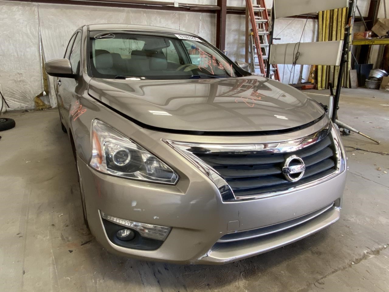 Vehicle/126300_04.jpg