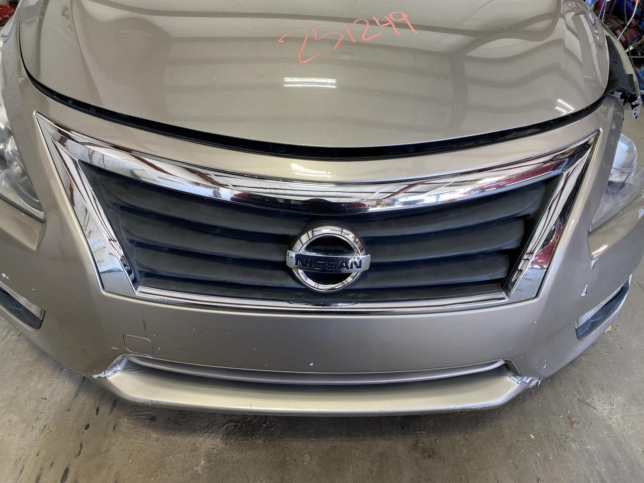 Vehicle/126300_06.jpg