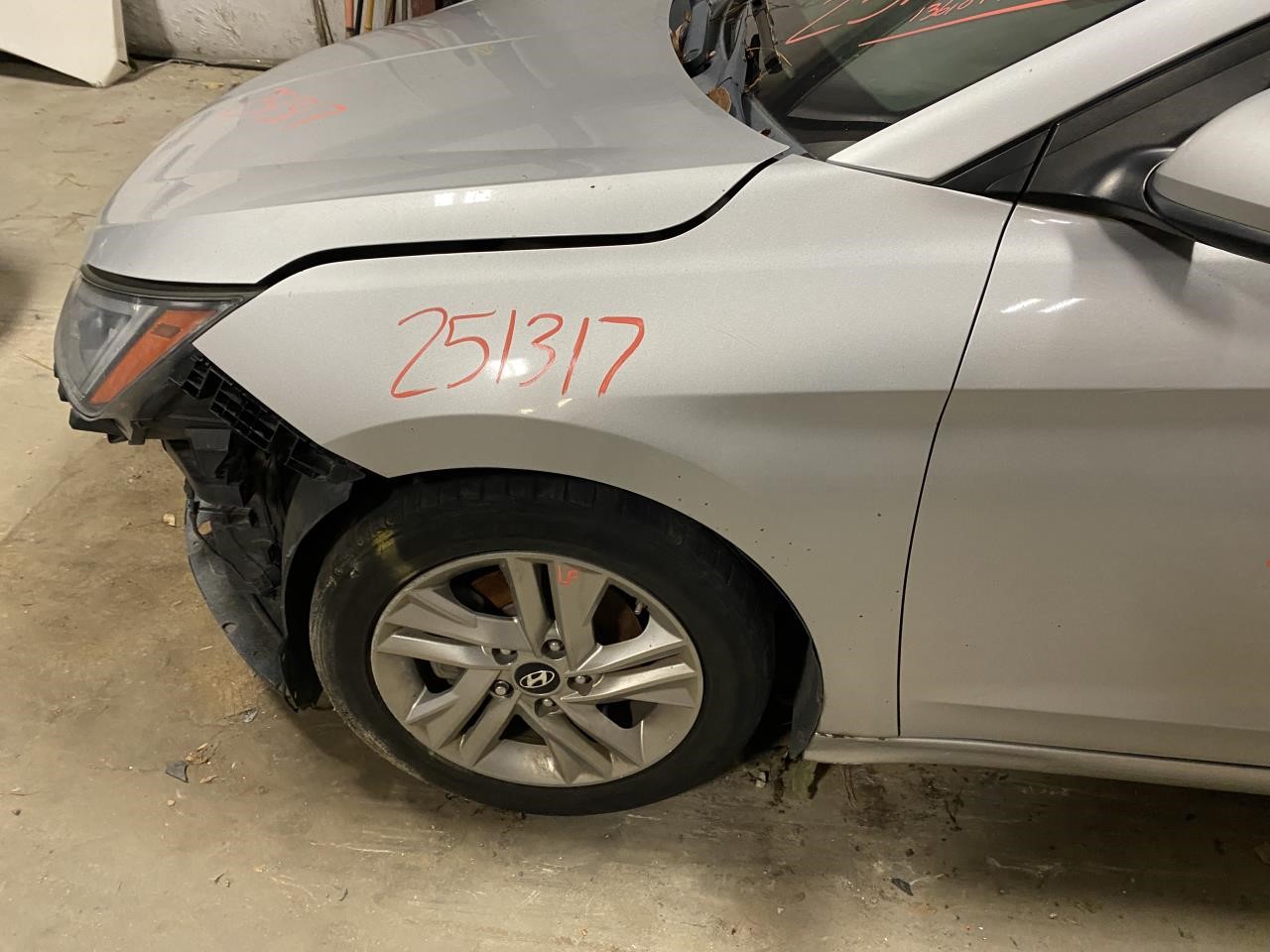 Vehicle/126774_06.jpg