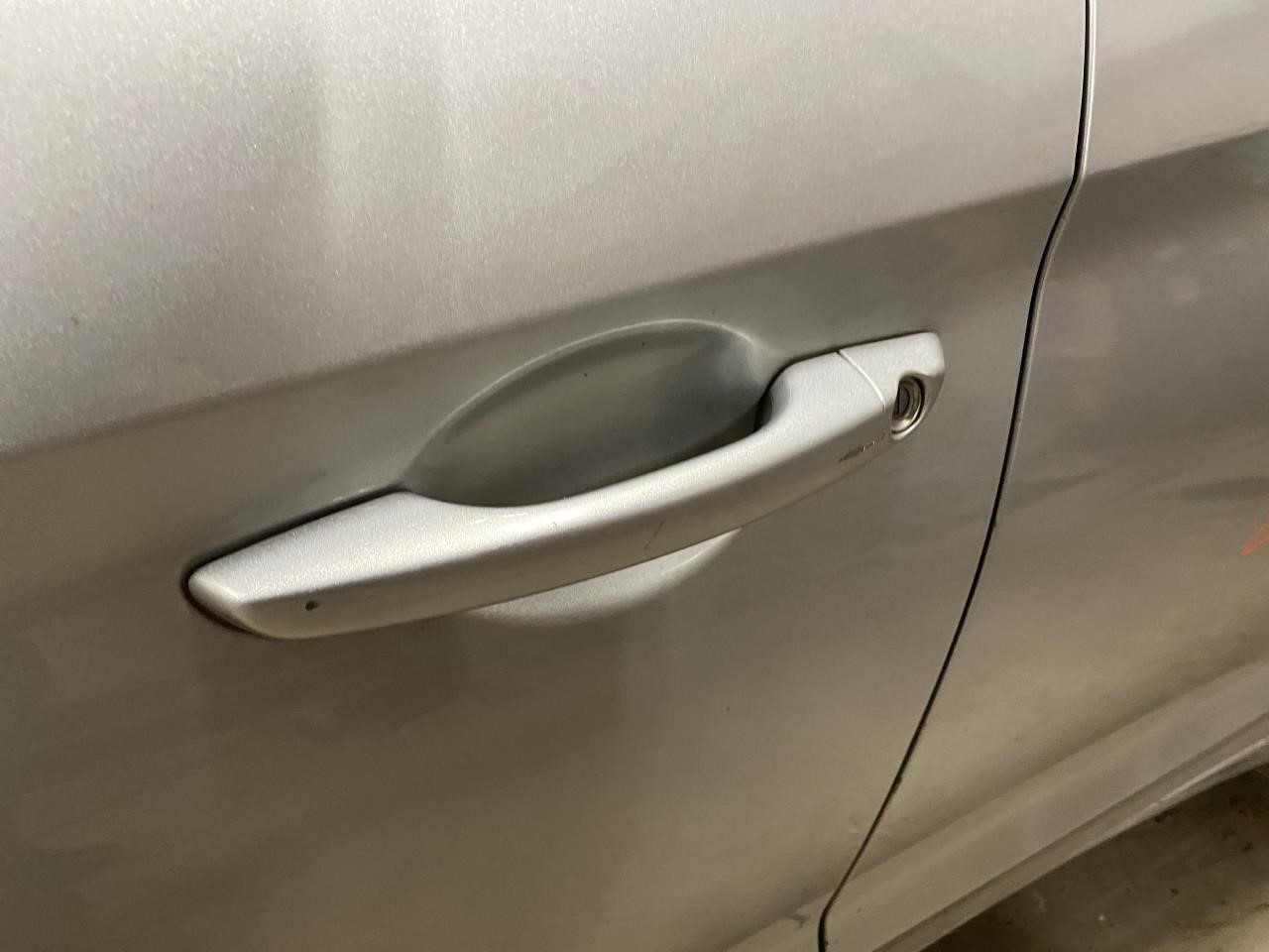 Vehicle/126774_08.jpg