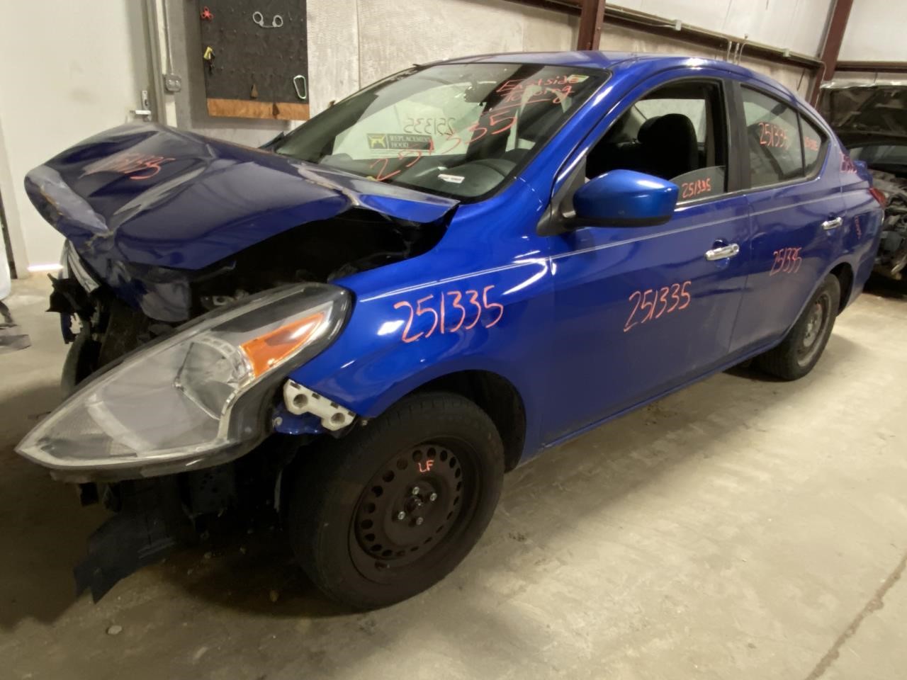 Vehicle/127110_05.jpg