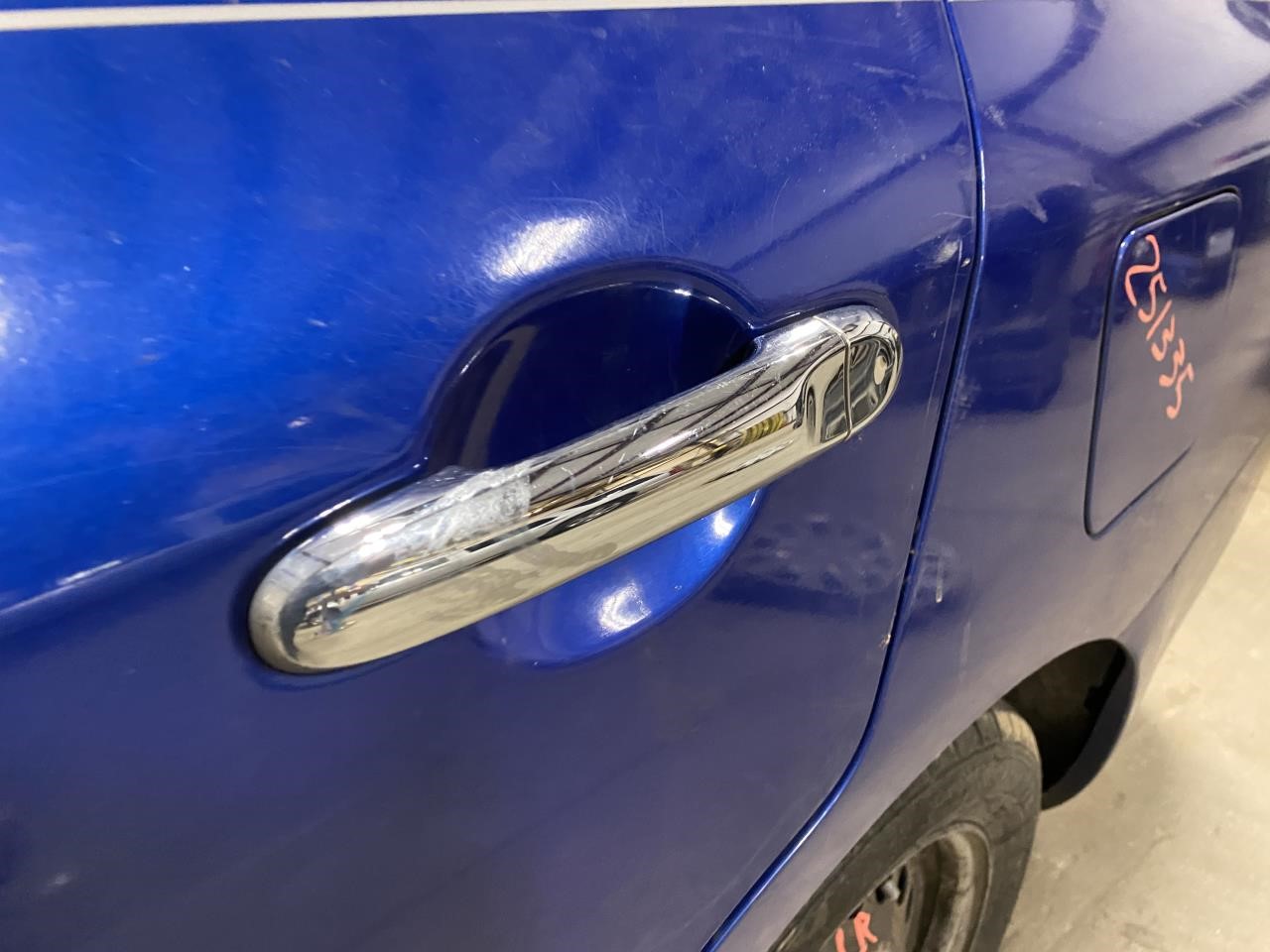 Vehicle/127110_09.jpg