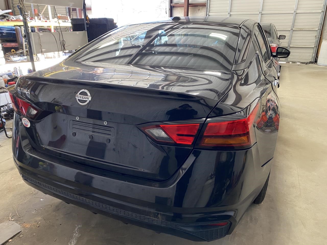 Vehicle/127152_03.jpg