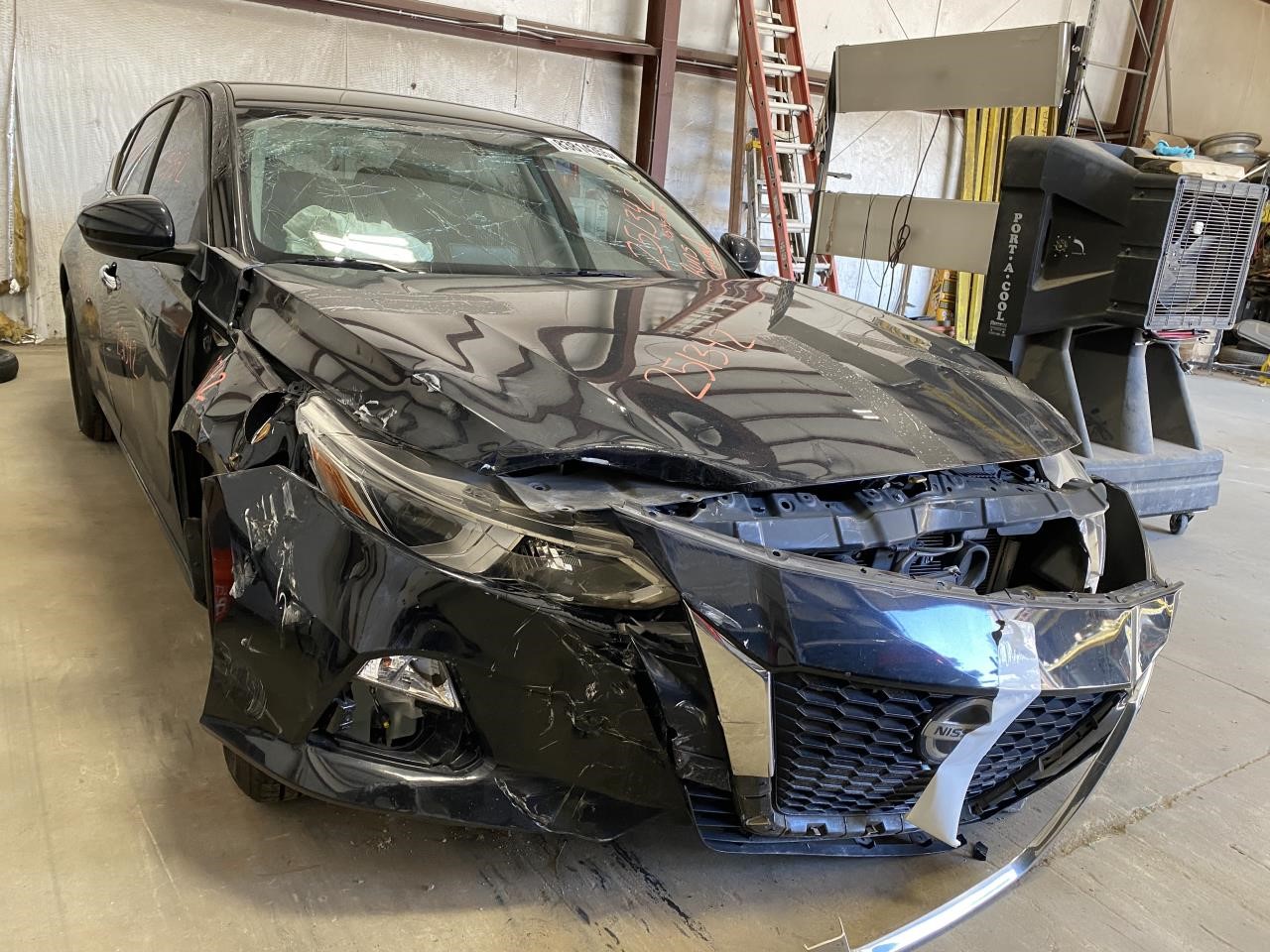 Vehicle/127152_04.jpg