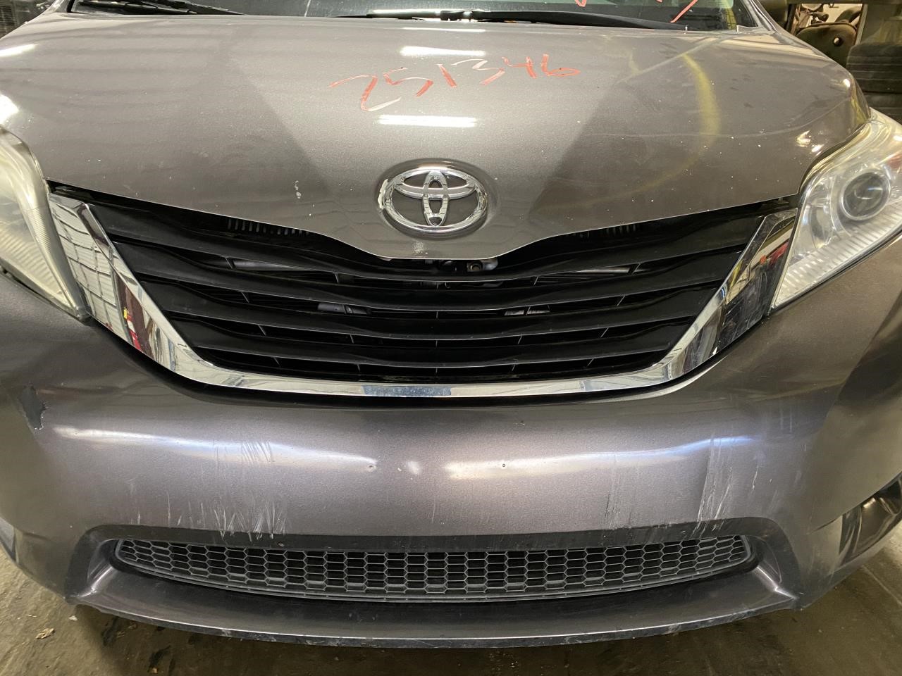 Vehicle/127188_05.jpg