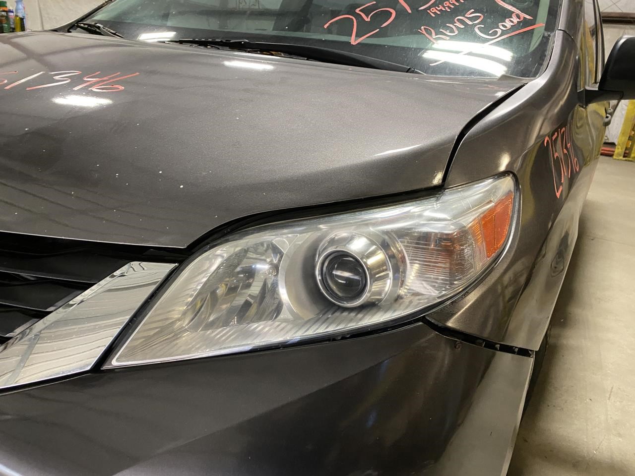 Vehicle/127188_07.jpg