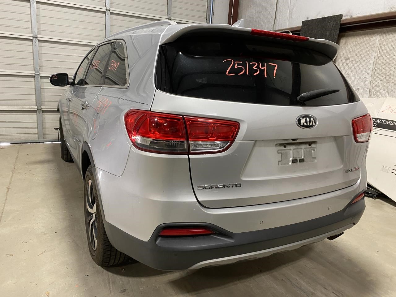 Vehicle/127189_02.jpg