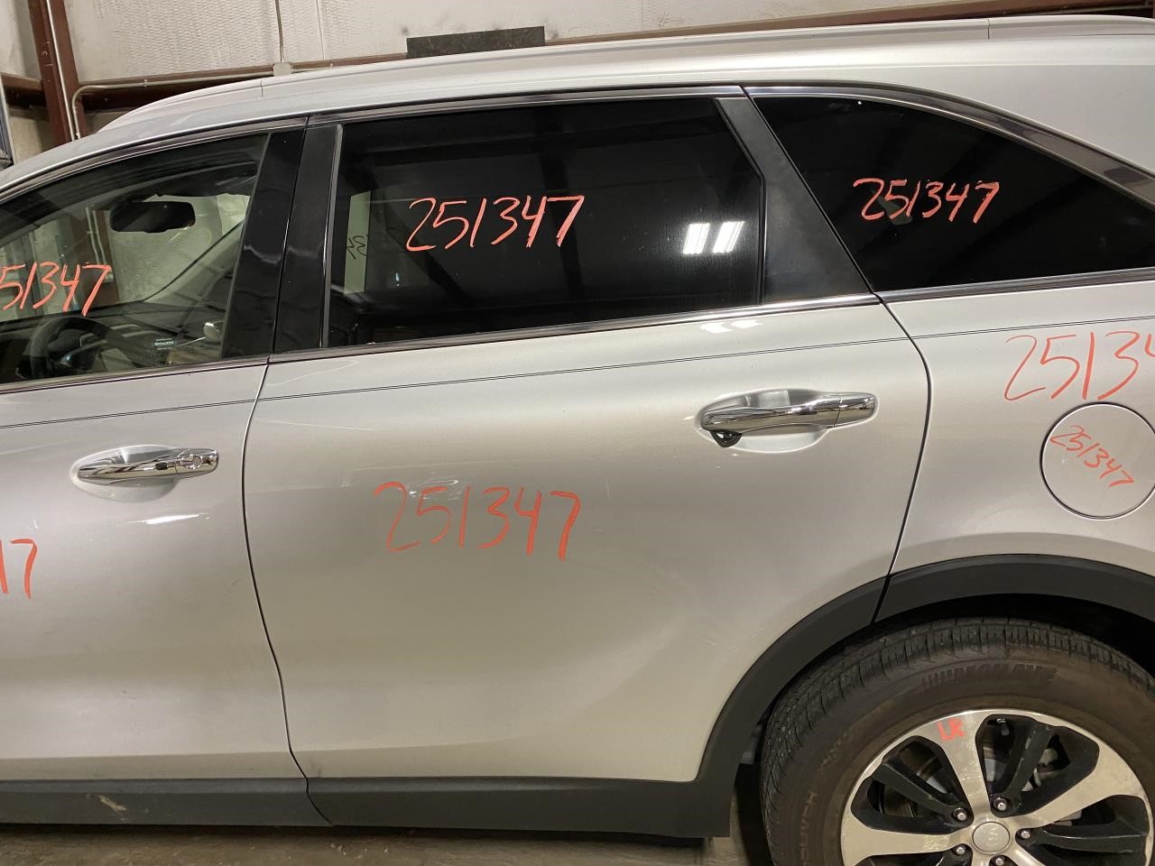 Vehicle/127189_10.jpg