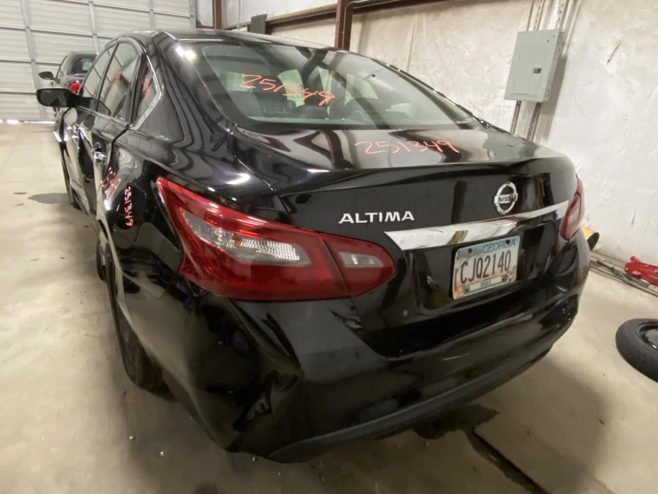 Vehicle/127191_02.jpg
