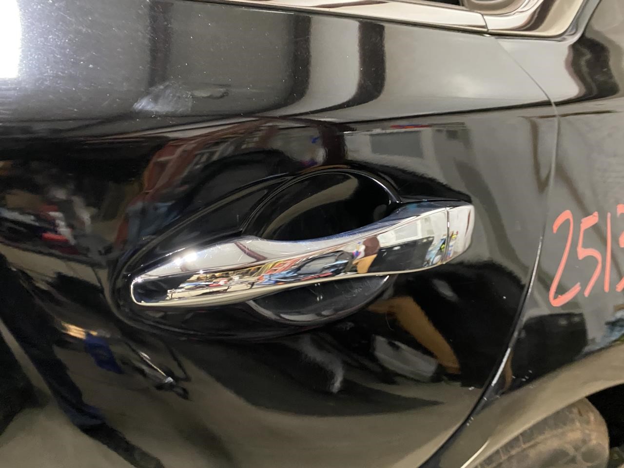 Vehicle/127191_09.jpg