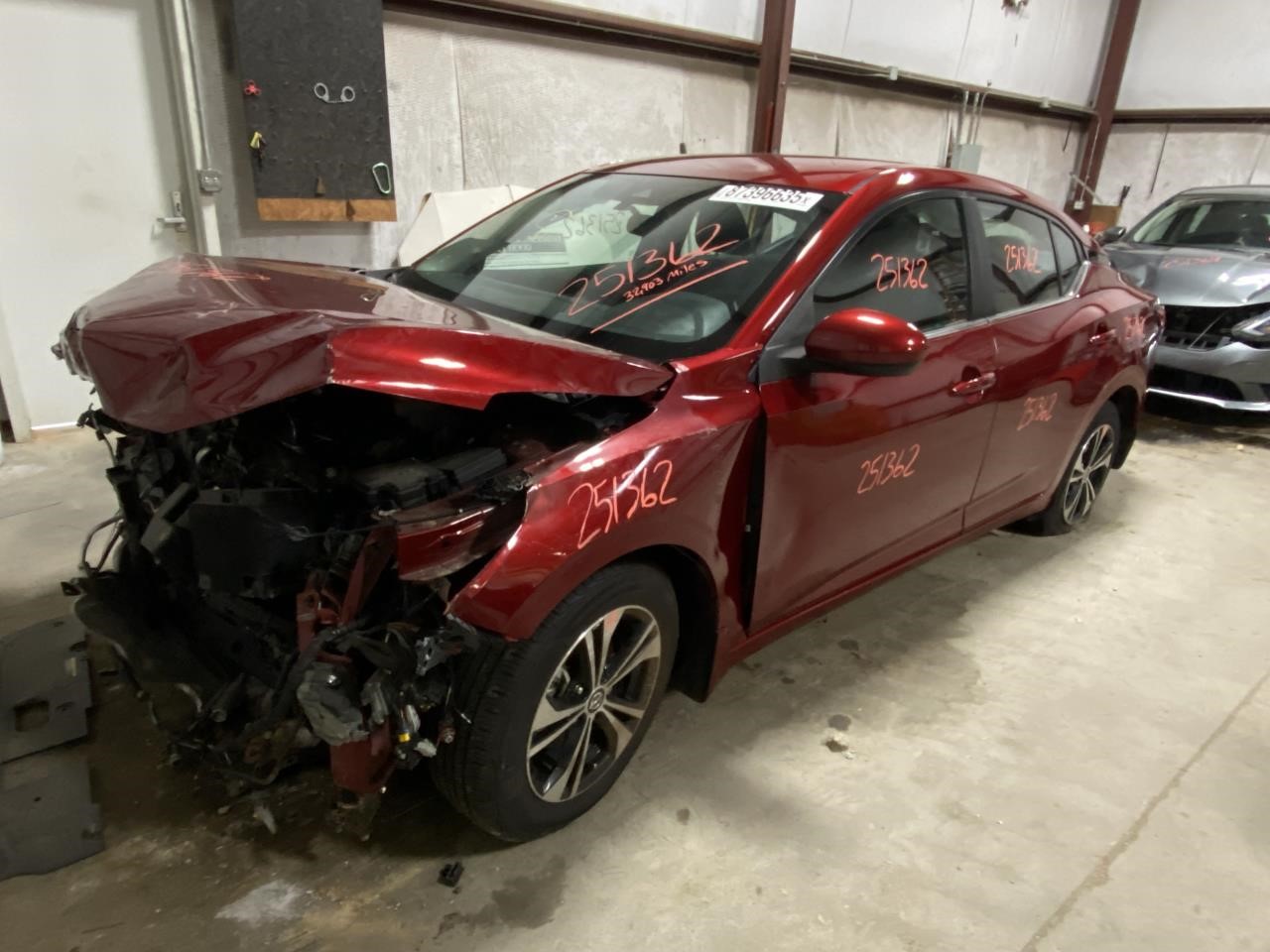 Vehicle/127286_05.jpg