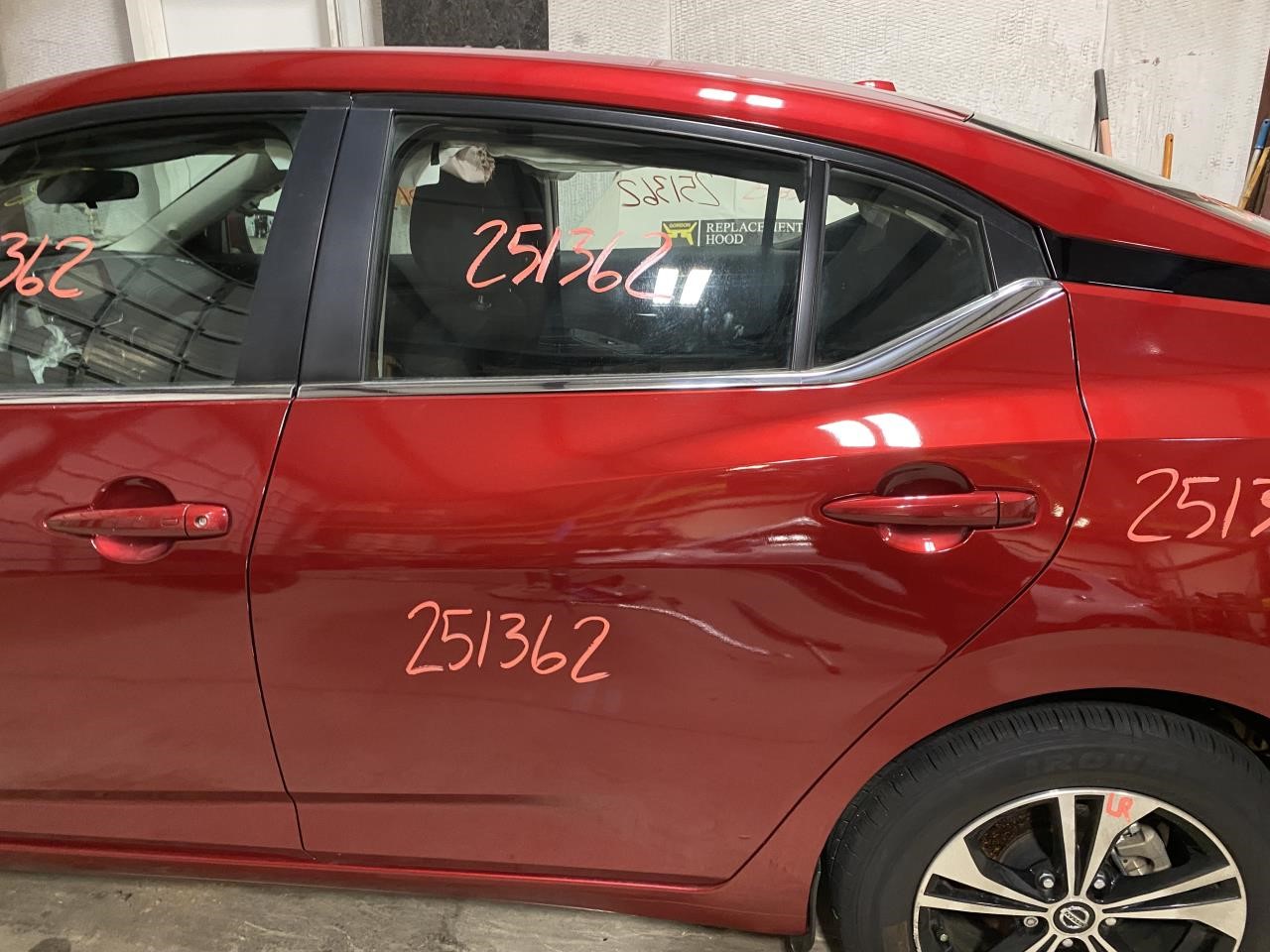 Vehicle/127286_08.jpg