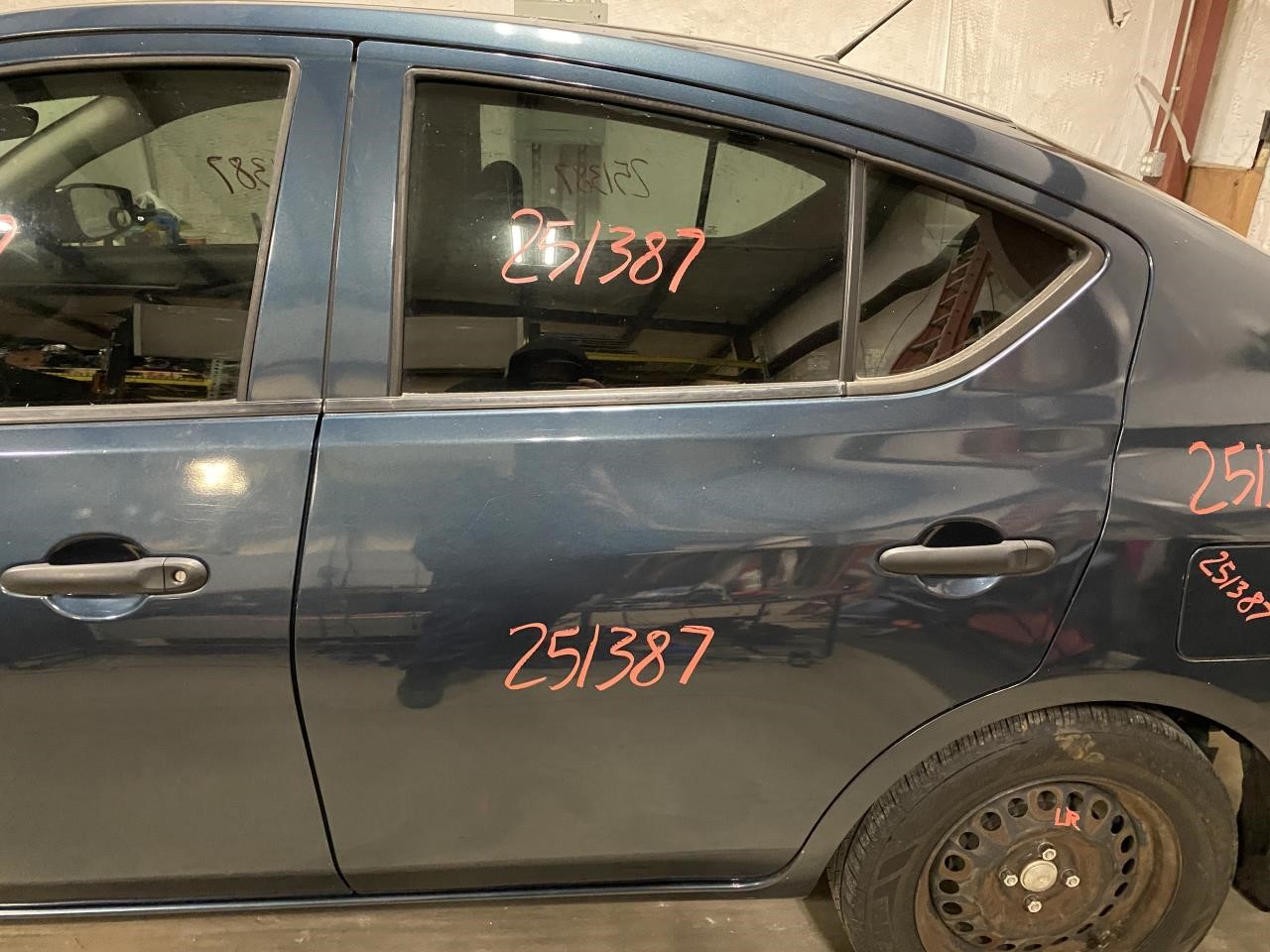 Vehicle/127462_09.jpg