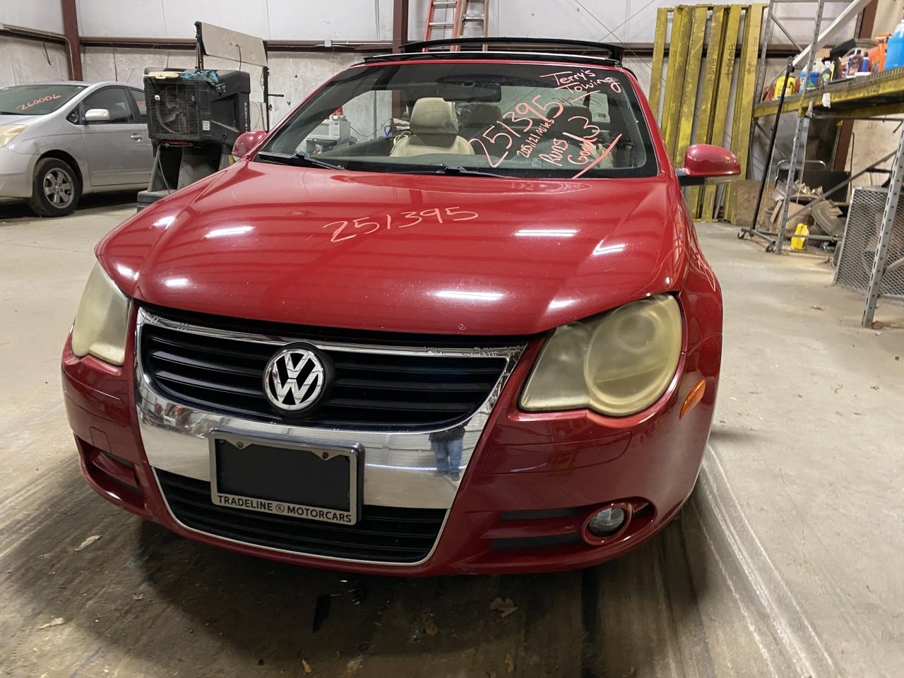 https://f005.backblazeb2.com/file/img-partshotlines-com/Inventory/MA689/Vehicle/127496_01.jpg