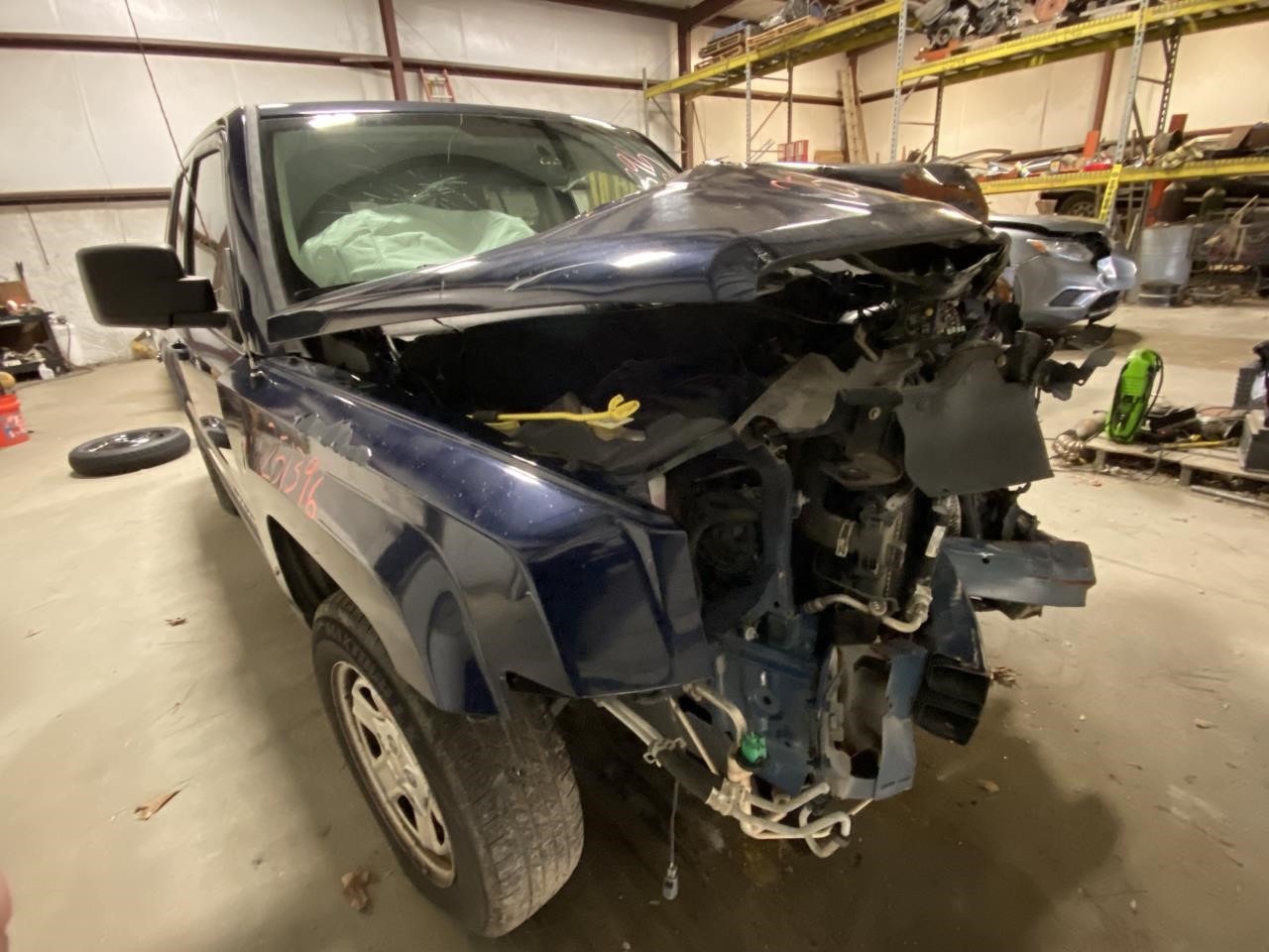 Vehicle/127497_04.jpg