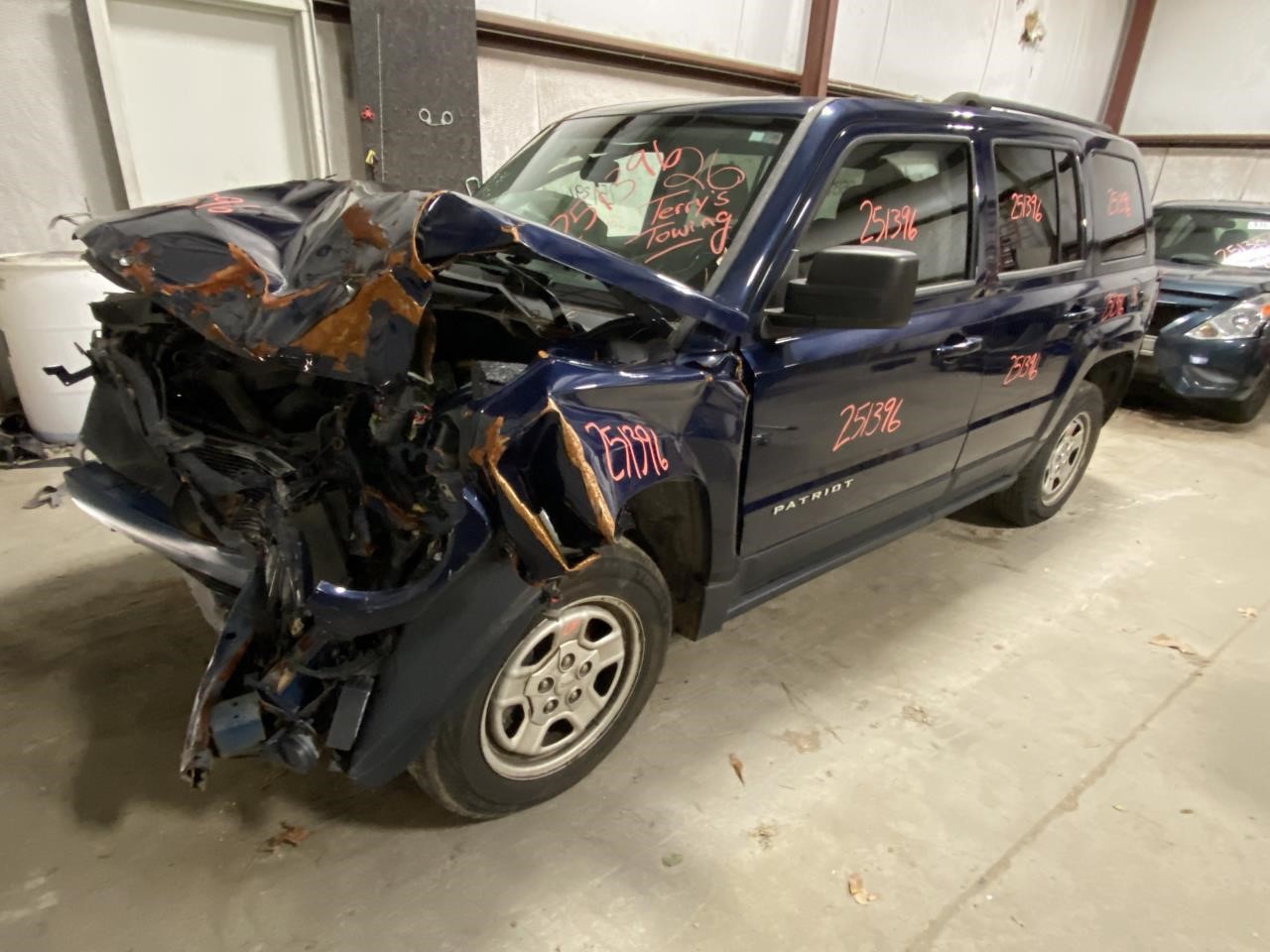 Vehicle/127497_05.jpg