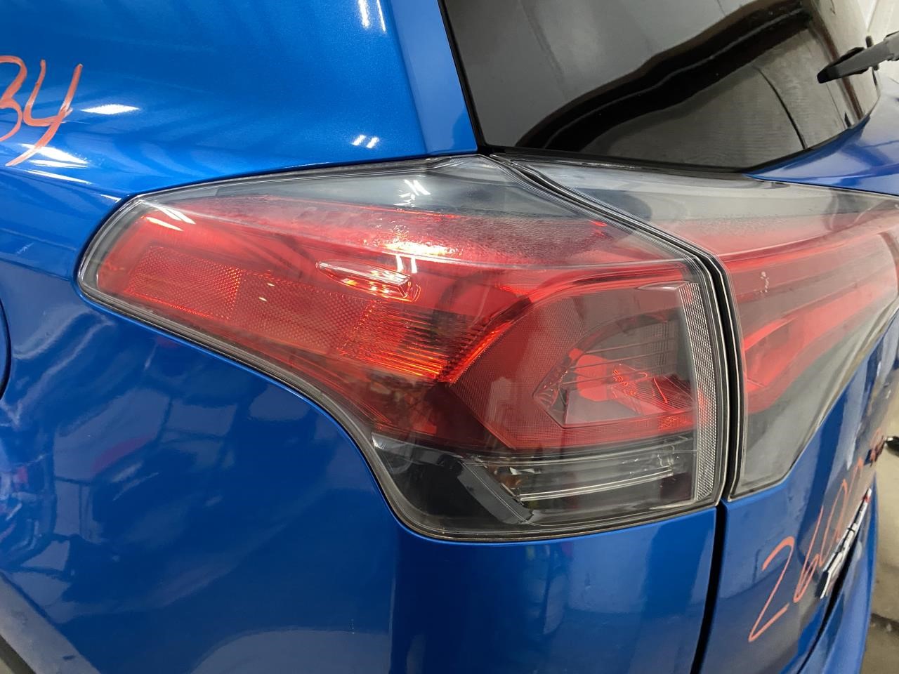 Vehicle/127767_10.jpg