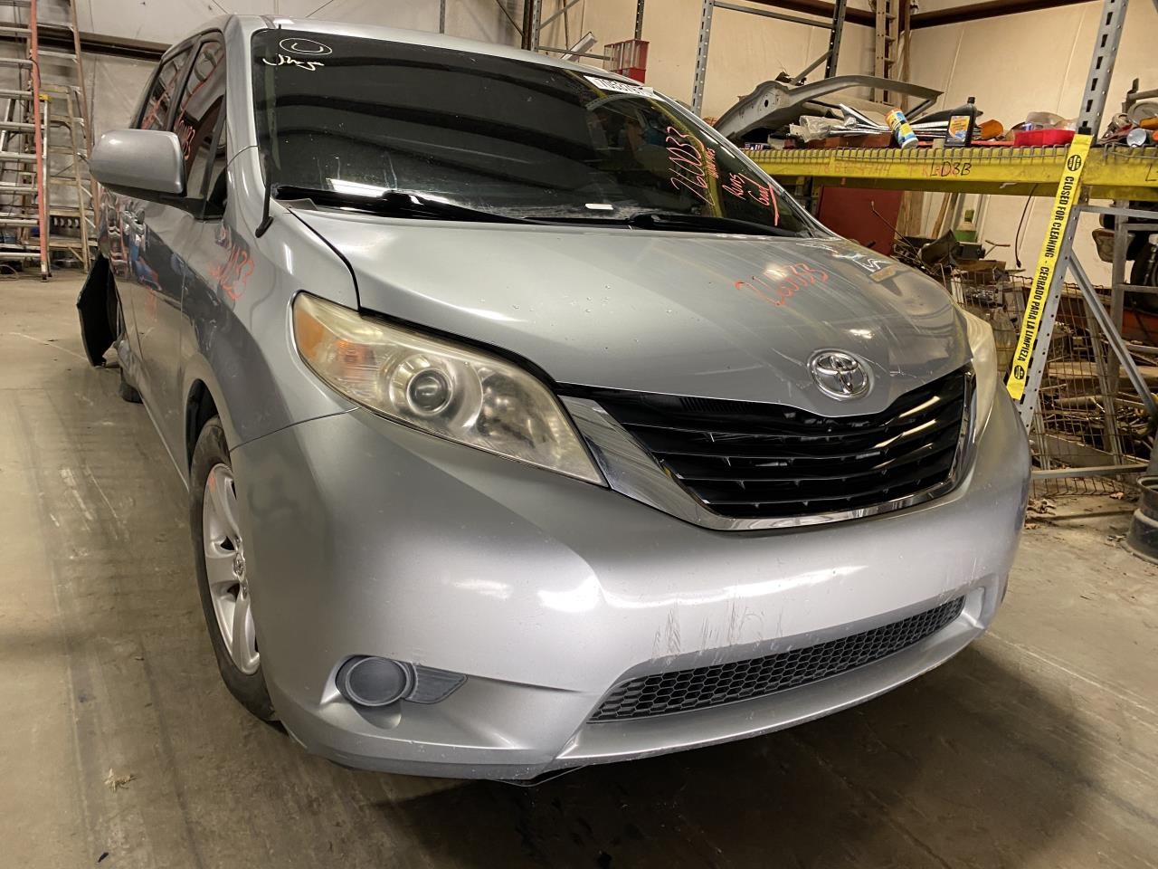 Vehicle/127777_04.jpg