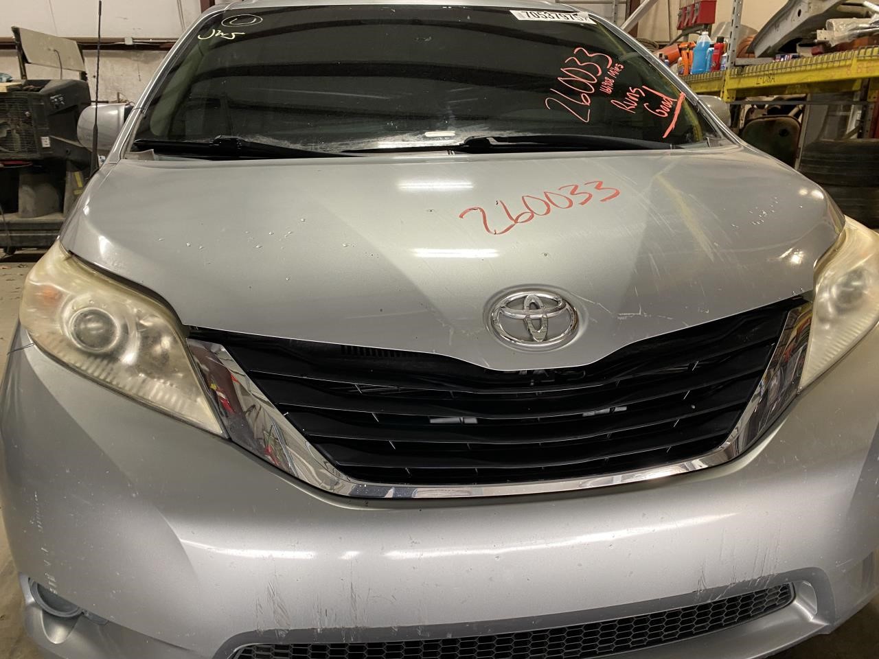 Vehicle/127777_06.jpg