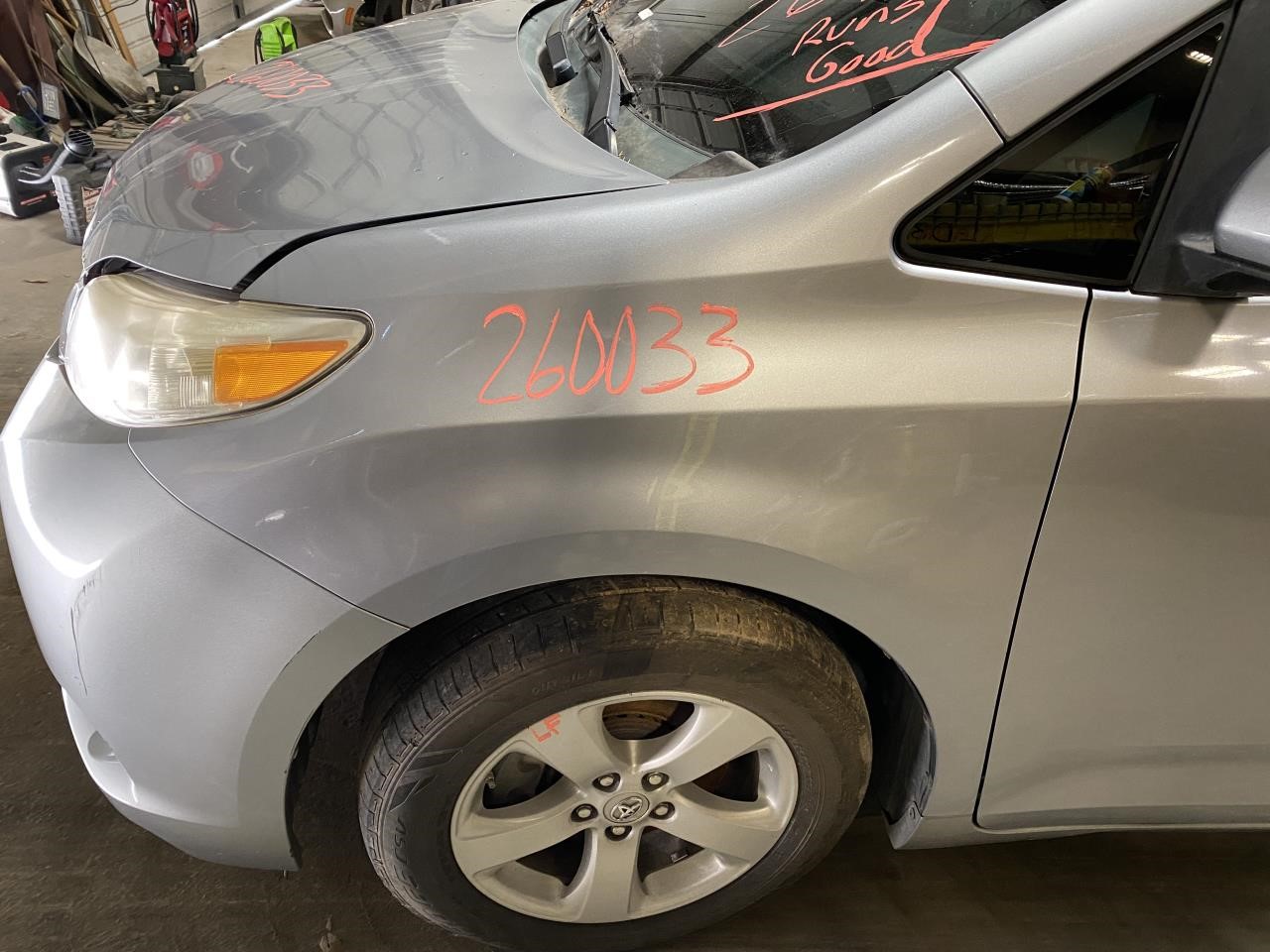 Vehicle/127777_11.jpg