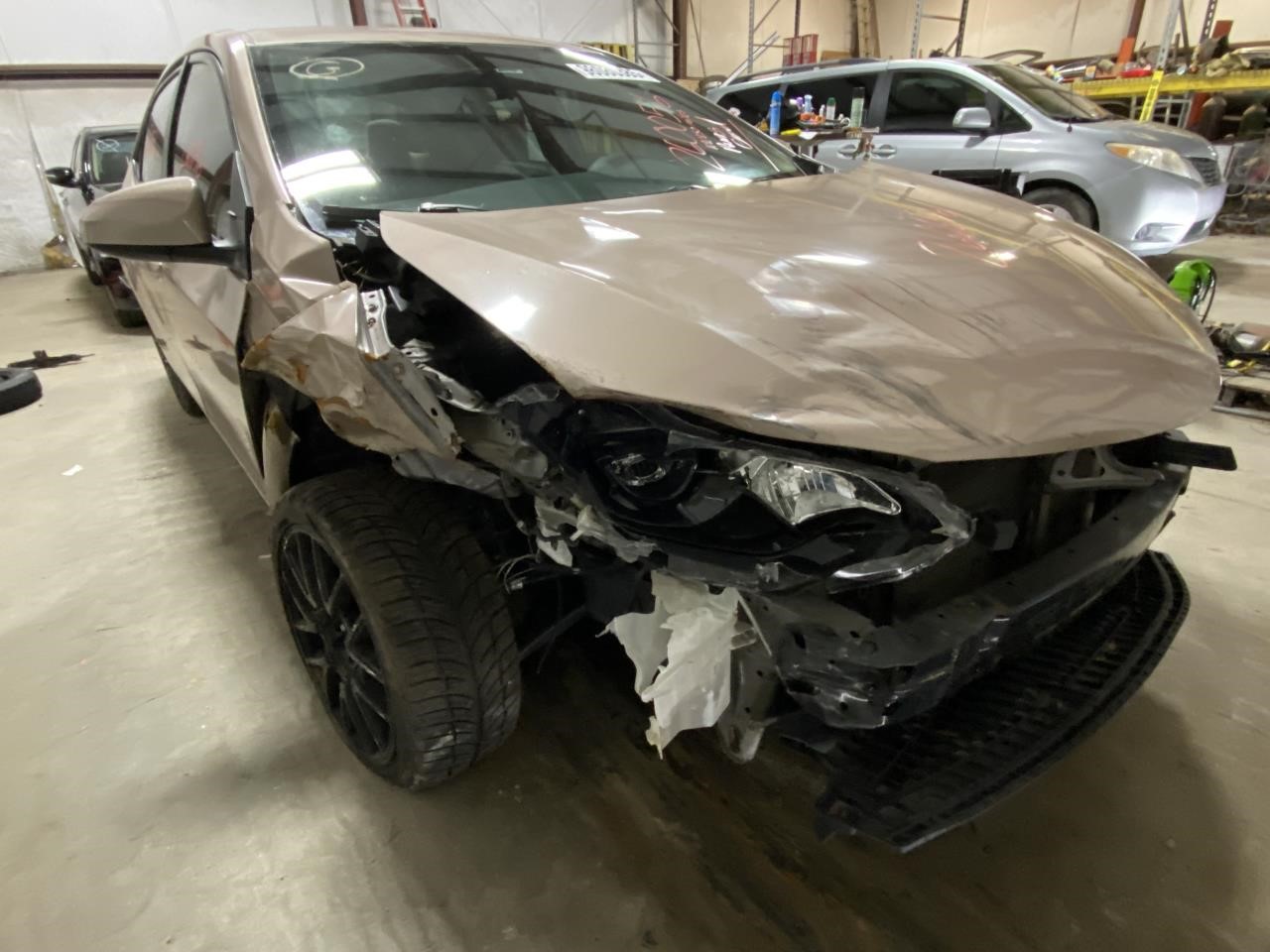 Vehicle/127865_04.jpg