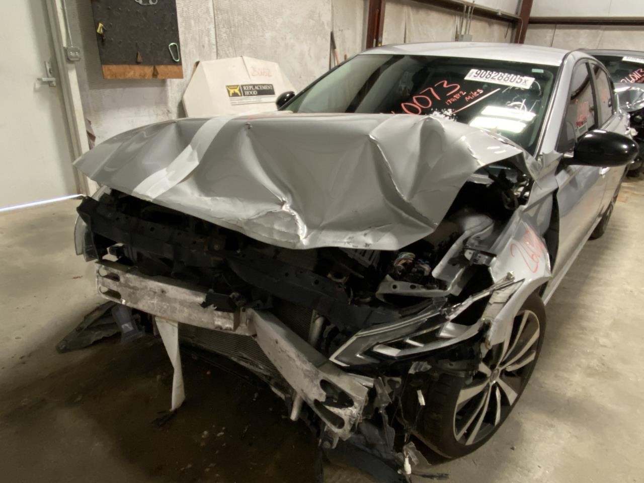 Vehicle/127885_01.jpg