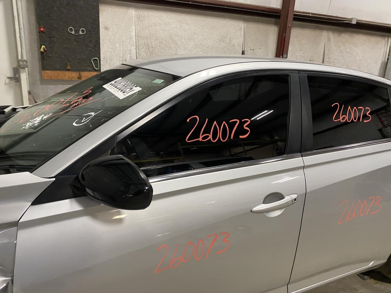 Vehicle/127885_06.jpg