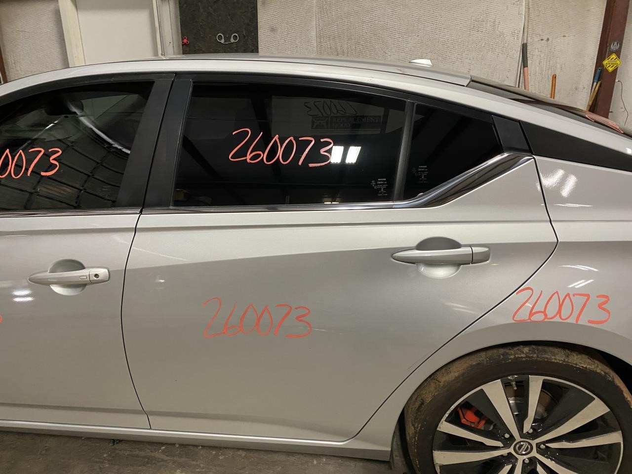 Vehicle/127885_08.jpg
