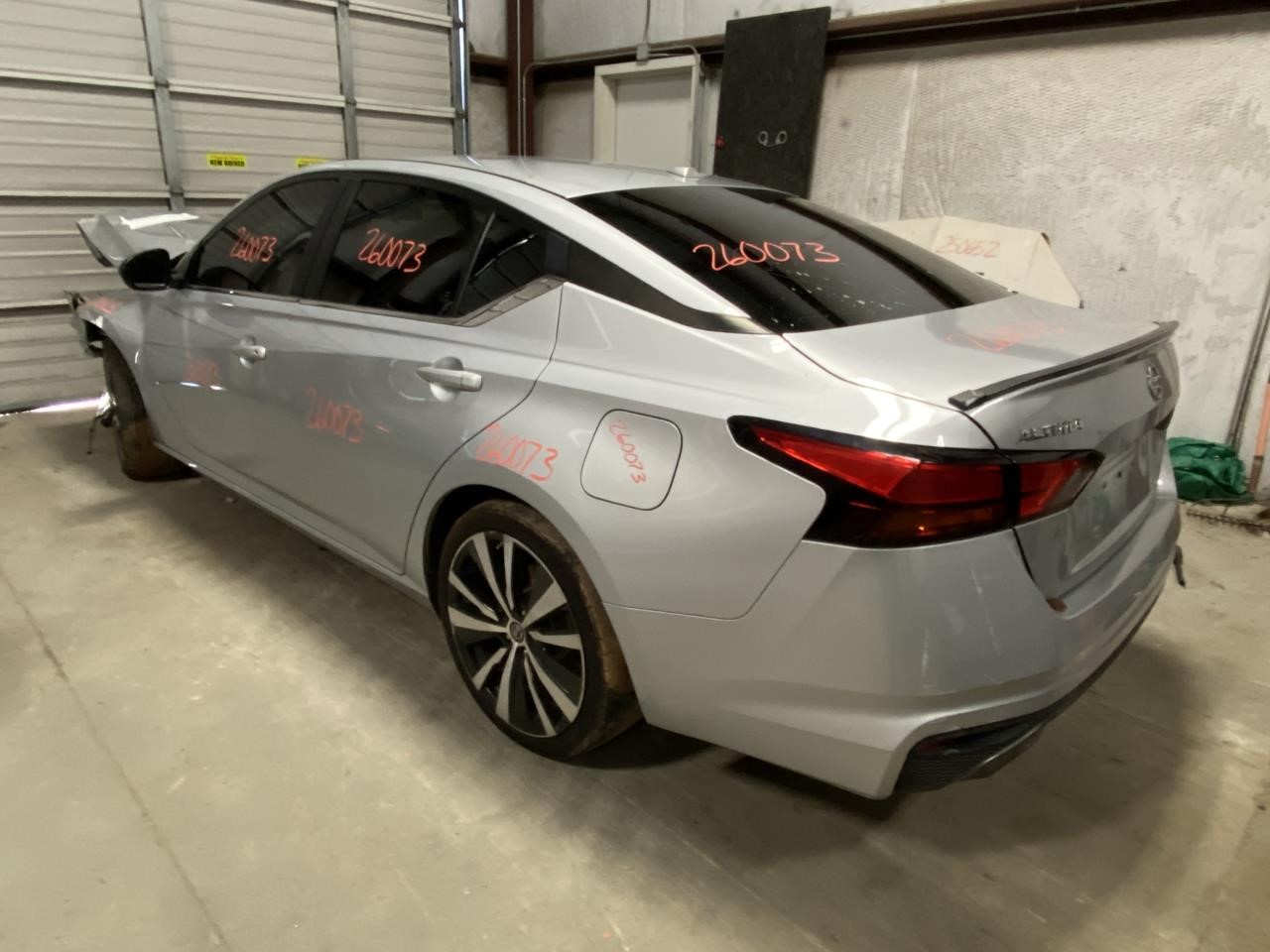 Vehicle/127885_10.jpg