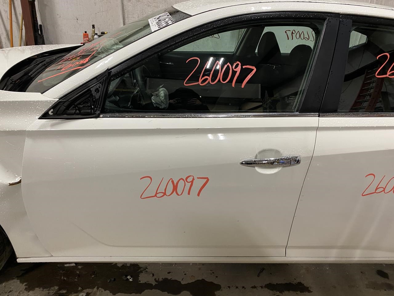 Vehicle/128033_07.jpg