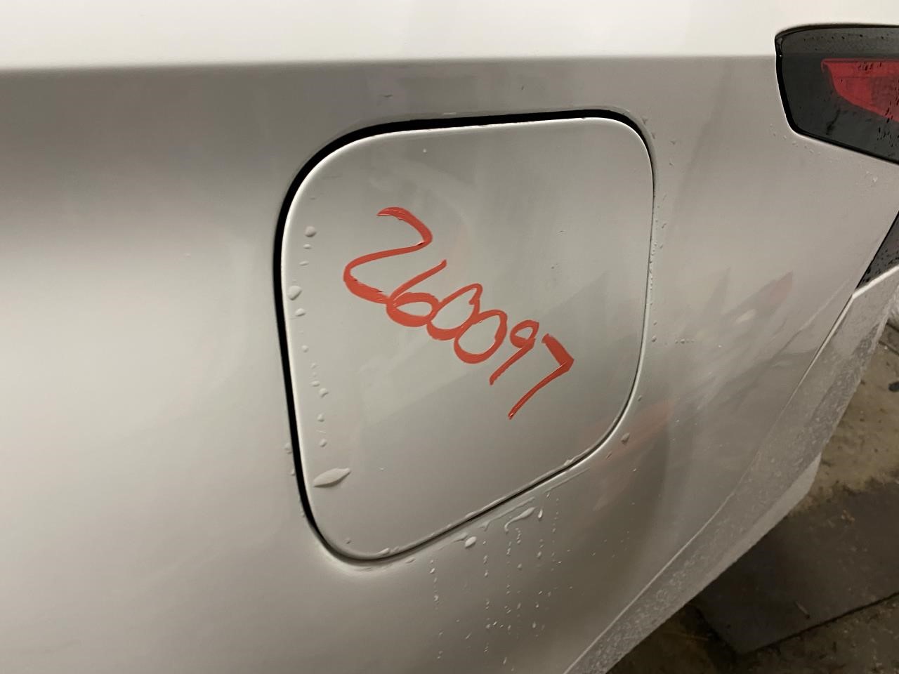 Vehicle/128033_09.jpg