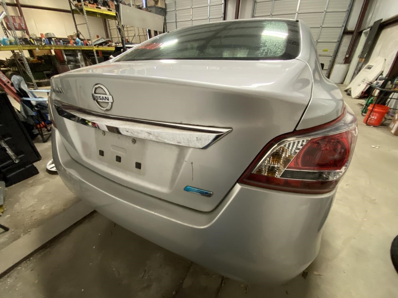 Vehicle/128080_03.jpg