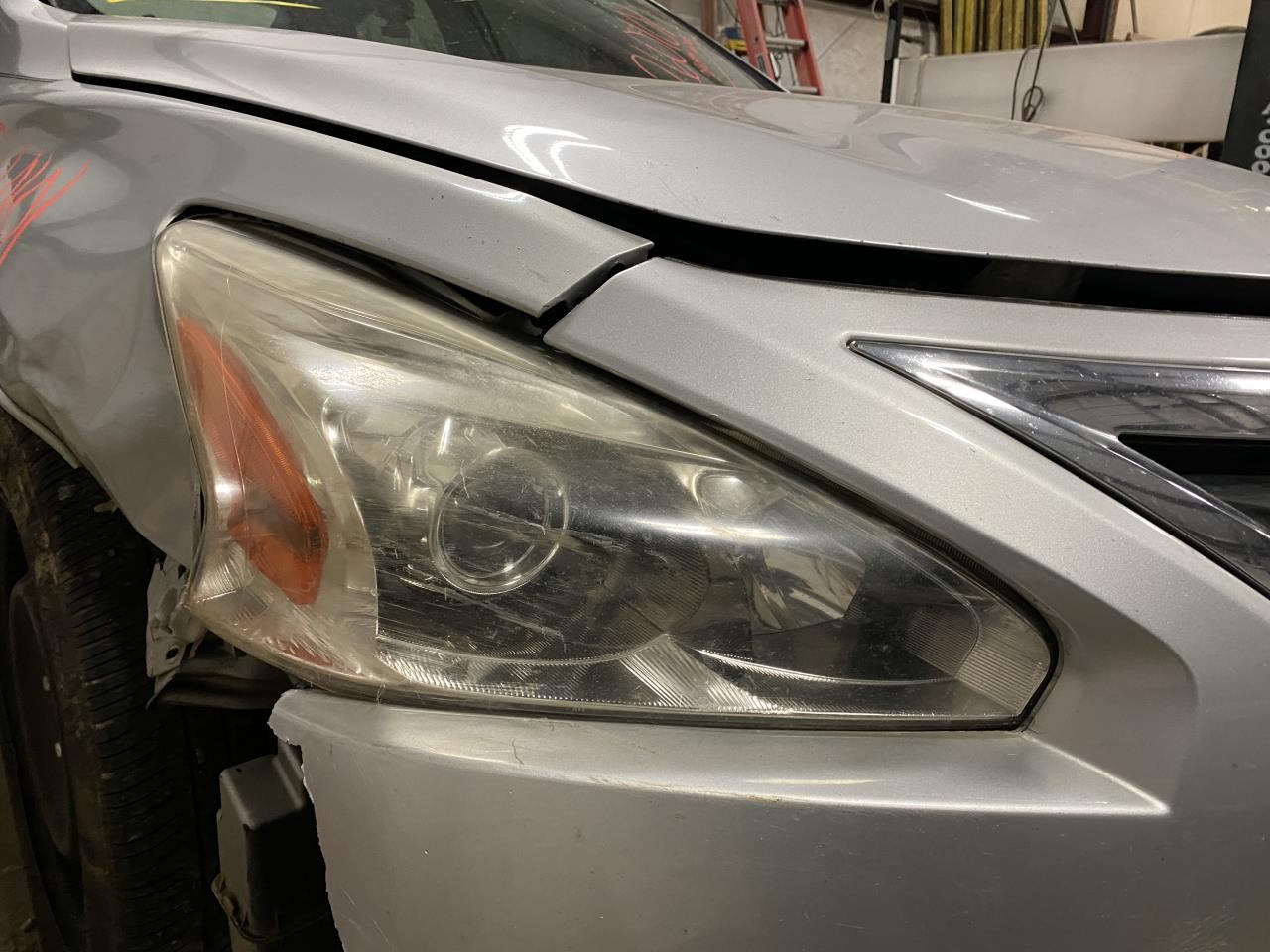 Vehicle/128080_08.jpg