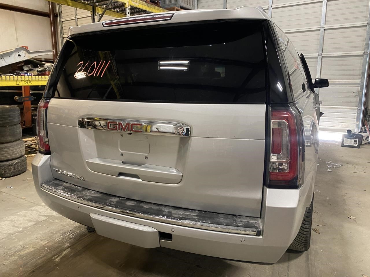 Vehicle/128209_03.jpg