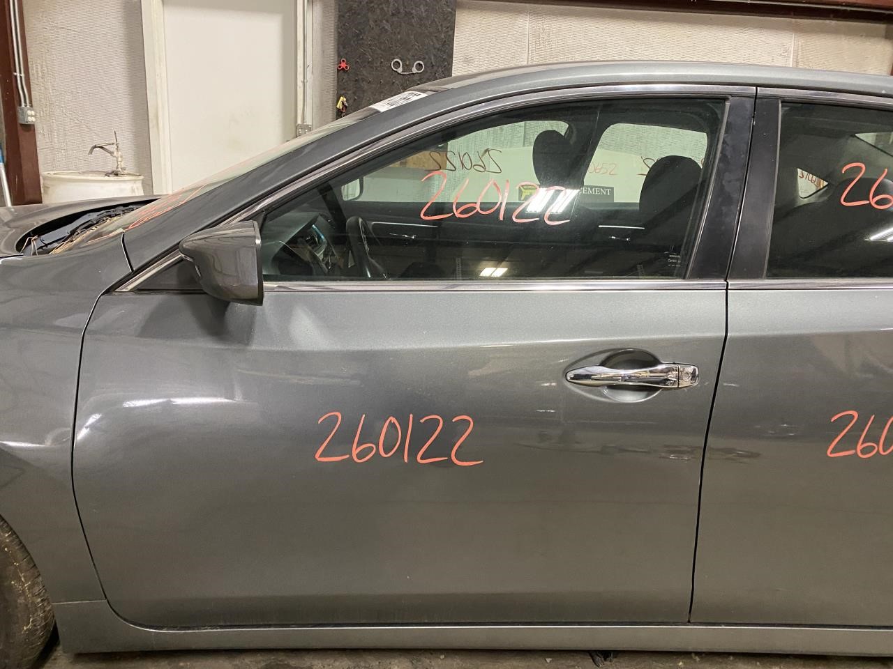 Vehicle/128294_06.jpg