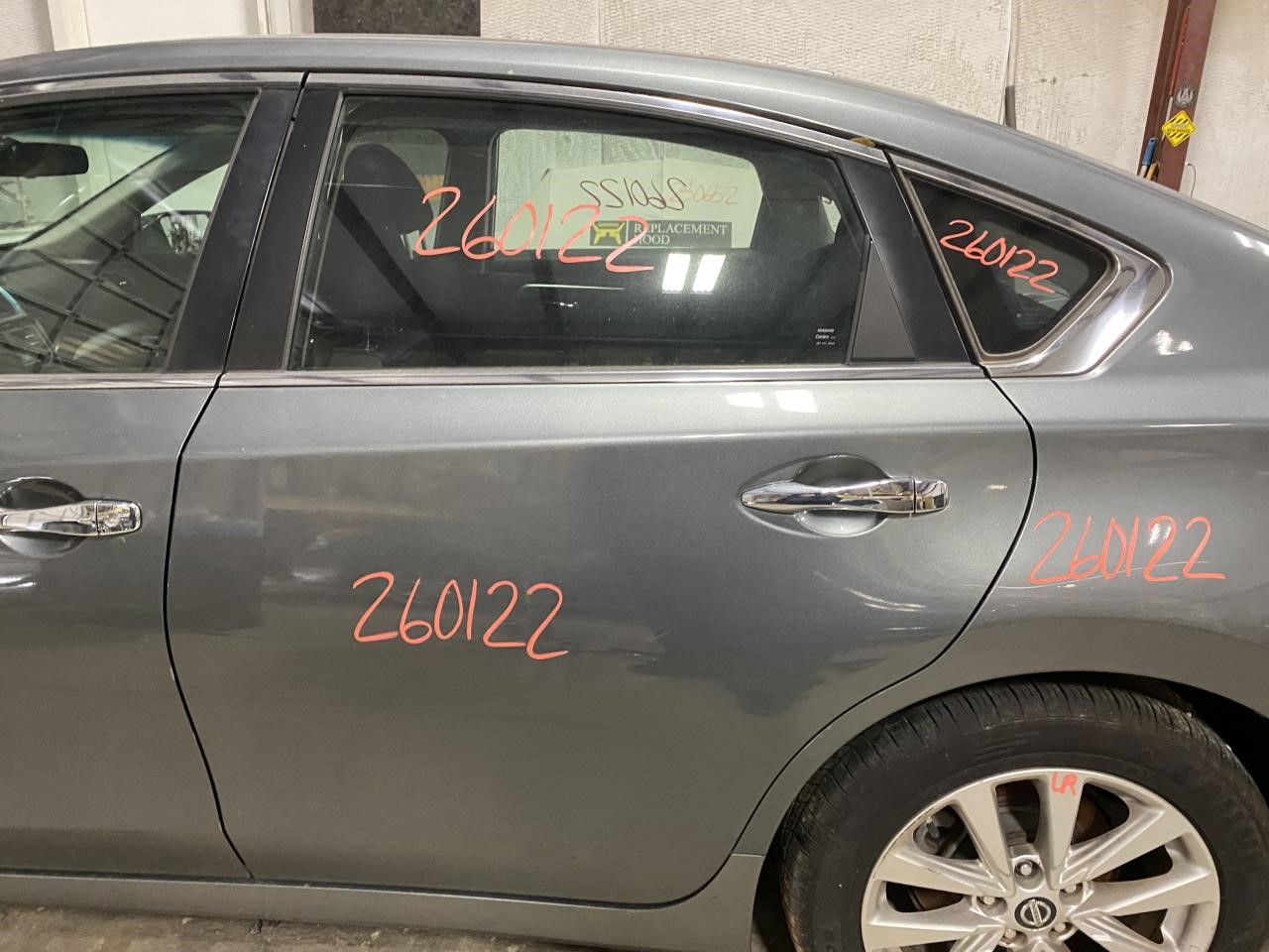 Vehicle/128294_07.jpg