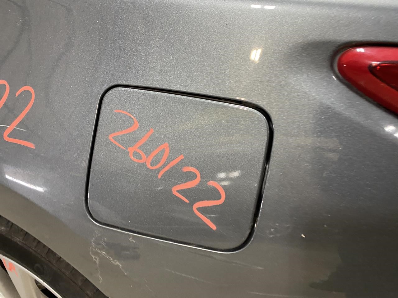 Vehicle/128294_08.jpg