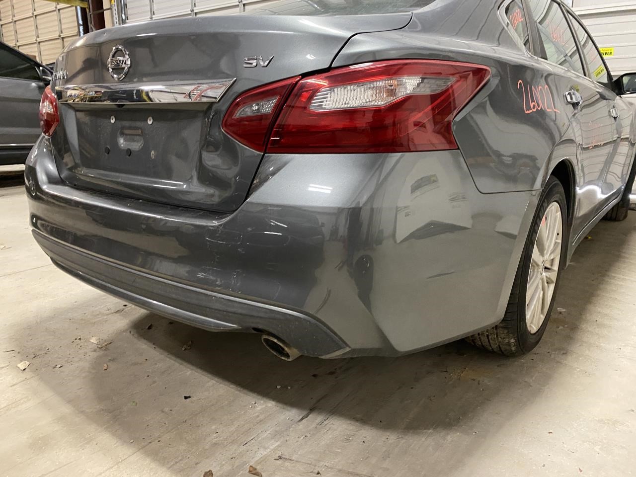 Vehicle/128294_15.jpg