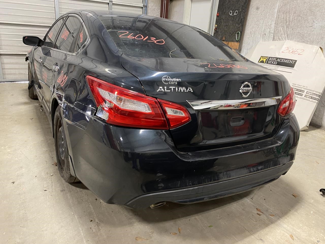 Vehicle/128331_02.jpg