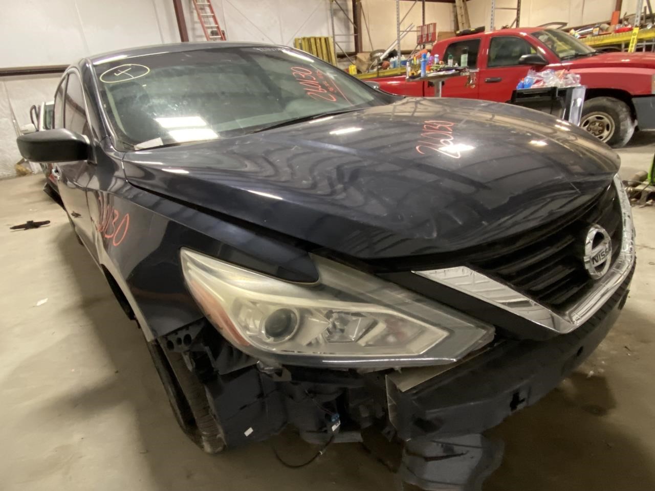 Vehicle/128331_04.jpg