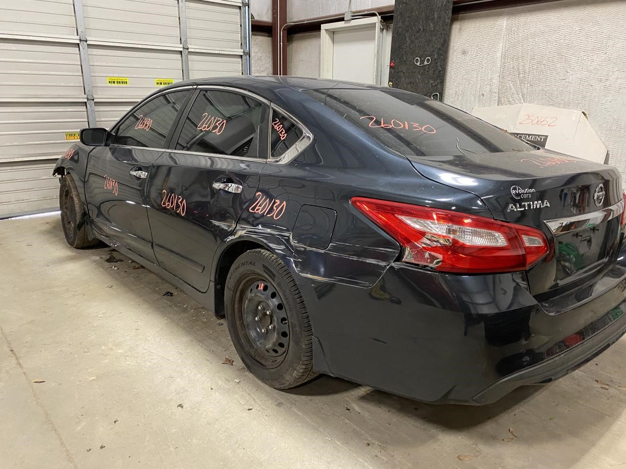 Vehicle/128331_11.jpg