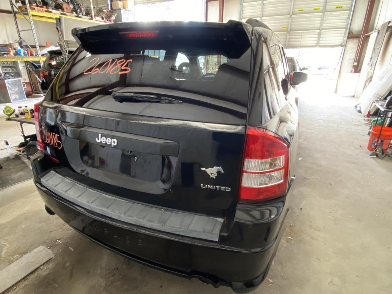 Vehicle/128819_03.jpg