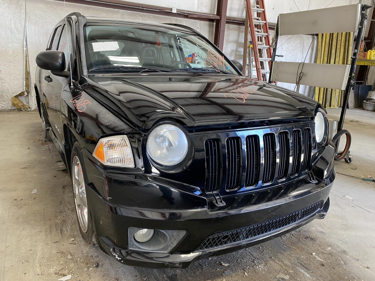 Vehicle/128819_04.jpg