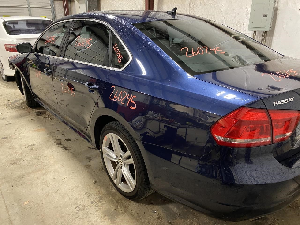 Vehicle/129264_10.jpg