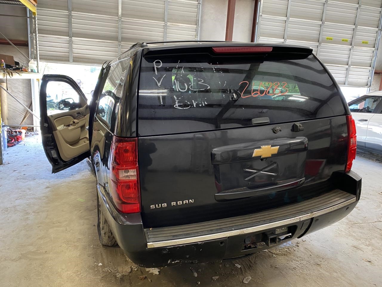 Vehicle/129613_02.jpg