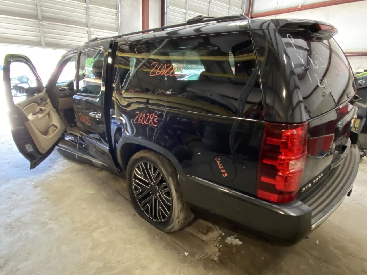 Vehicle/129613_09.jpg