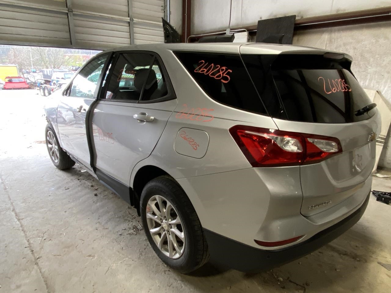 Vehicle/129615_10.jpg
