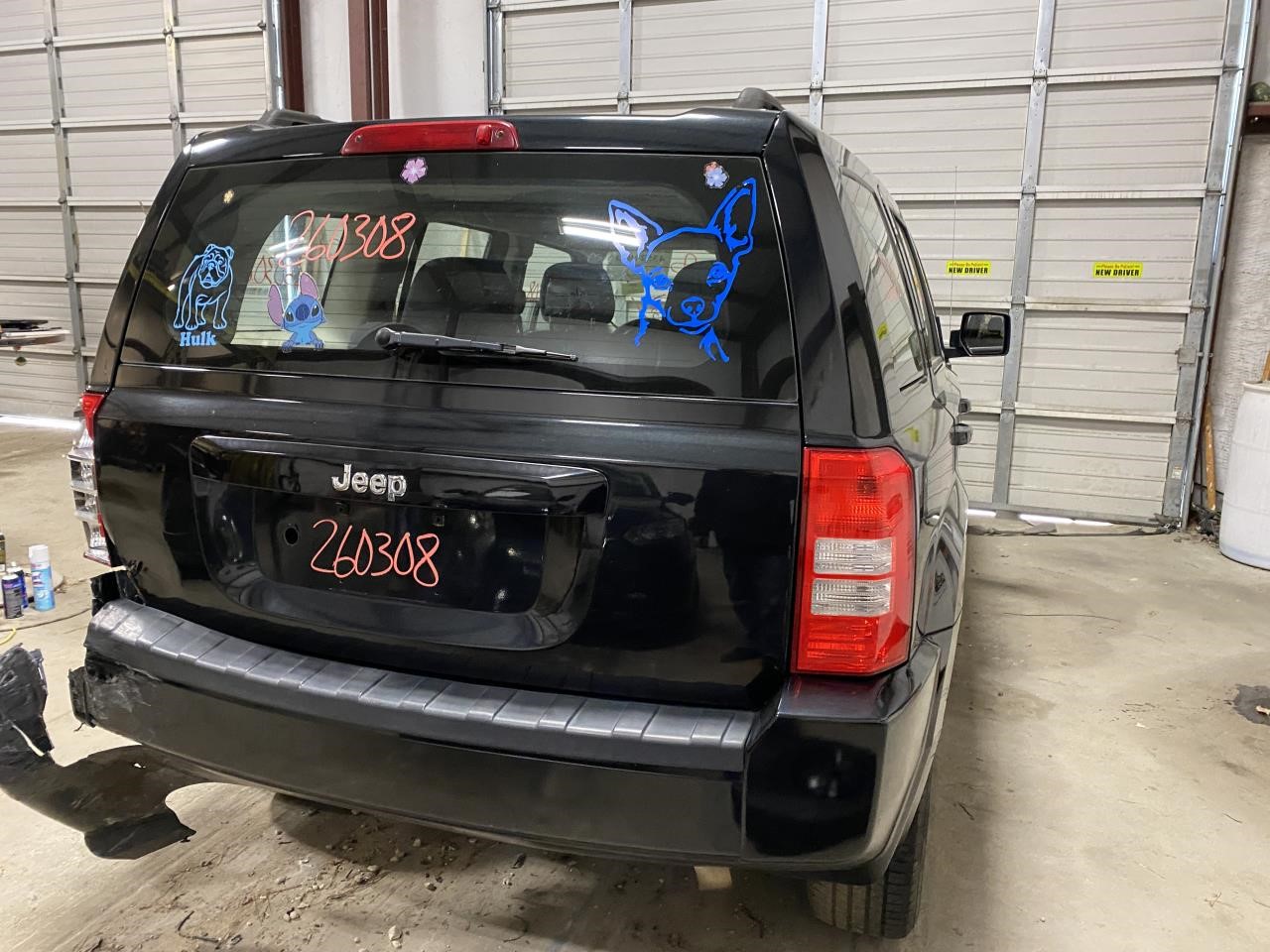 Vehicle/129786_03.jpg